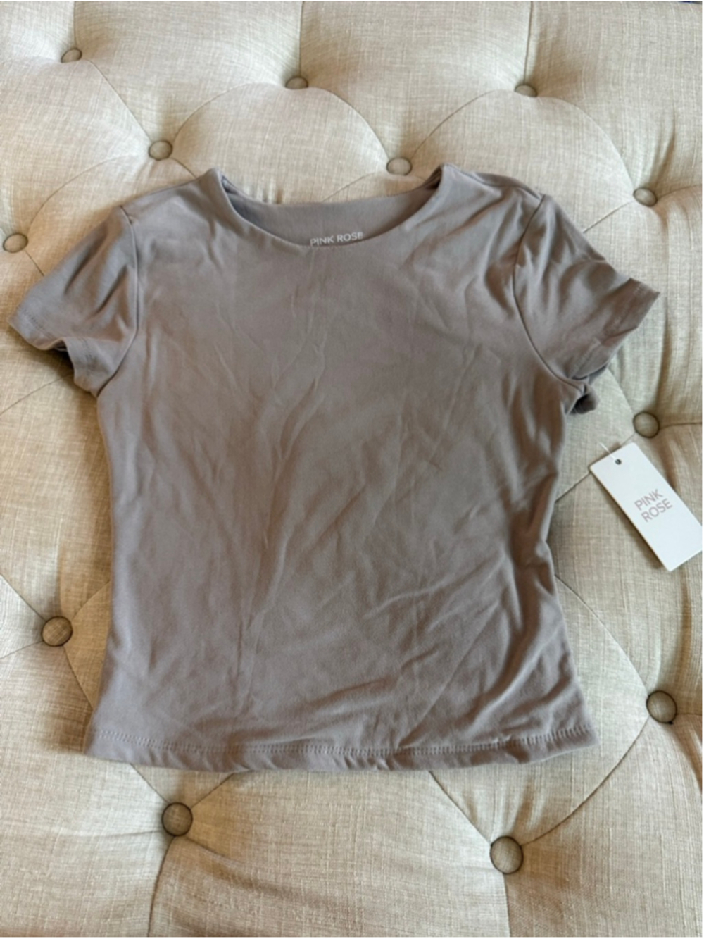 NWT Women's PINK ROSE Short Sleeve Tee S Taupe